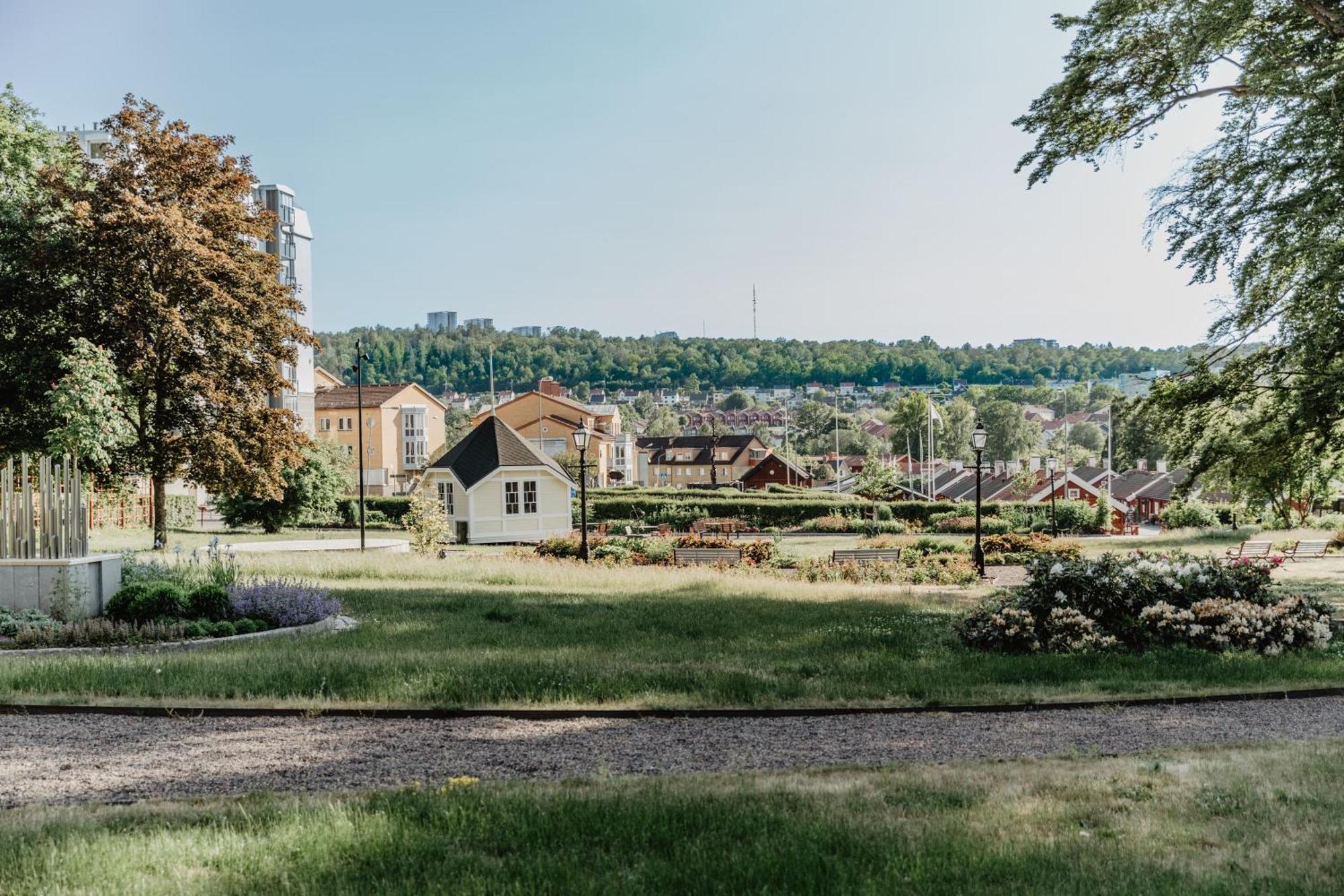 Slottsparken Motel Huskvarna Exteriér fotografie